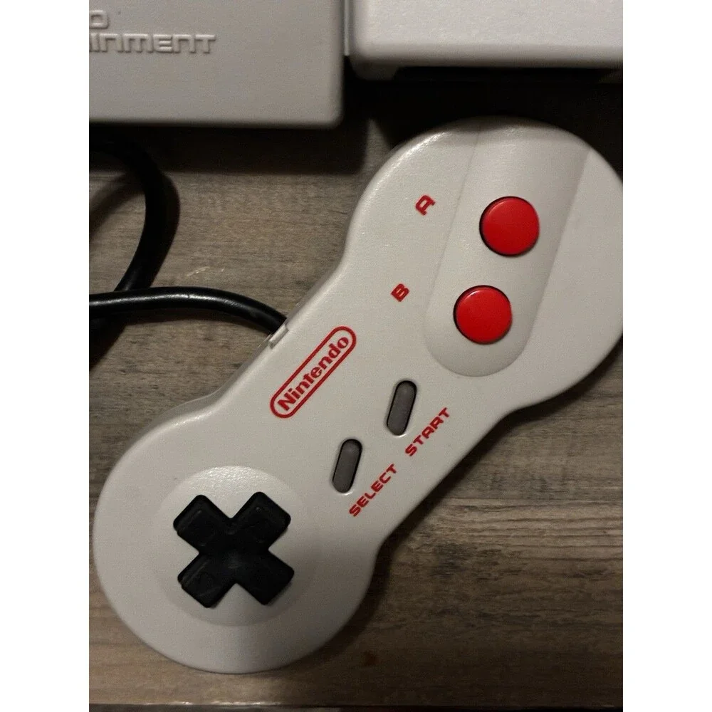 Original Nintendo NES Top Loader Console W/ Dog Bone Controller Tested All OEM